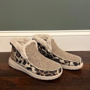 Hey Dude Womens- Denny Leo Ankle Boot